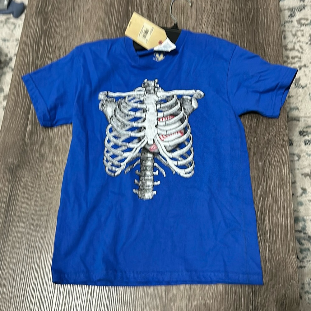 Buzz cuts, YM T-shirt, new with tags